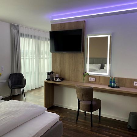 Hotel B4 ليمبورغ ان دير لان الغرفة الصورة