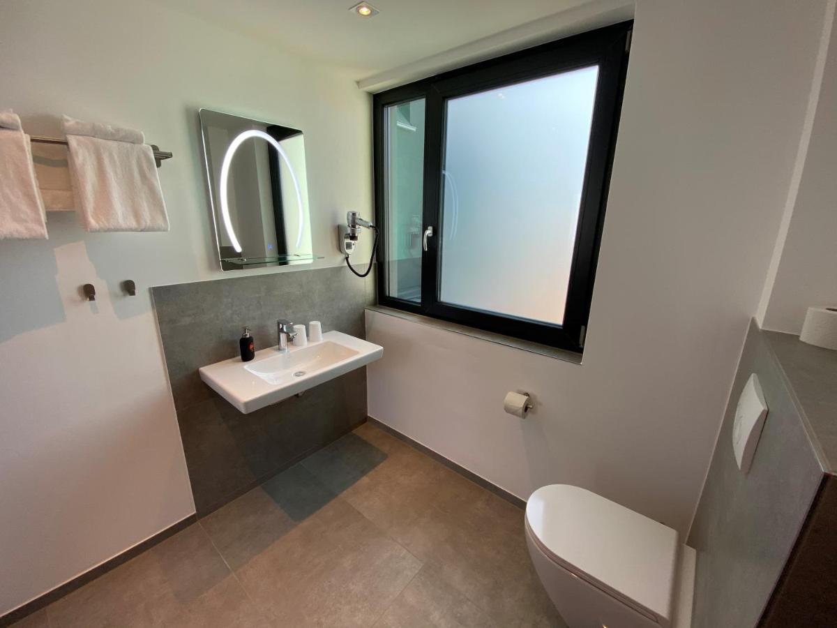 Hotel B4 ليمبورغ ان دير لان المظهر الخارجي الصورة