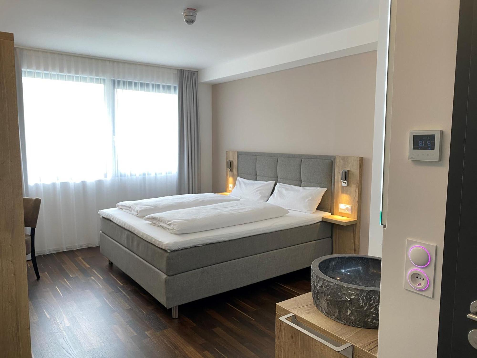 Hotel B4 ليمبورغ ان دير لان الغرفة الصورة