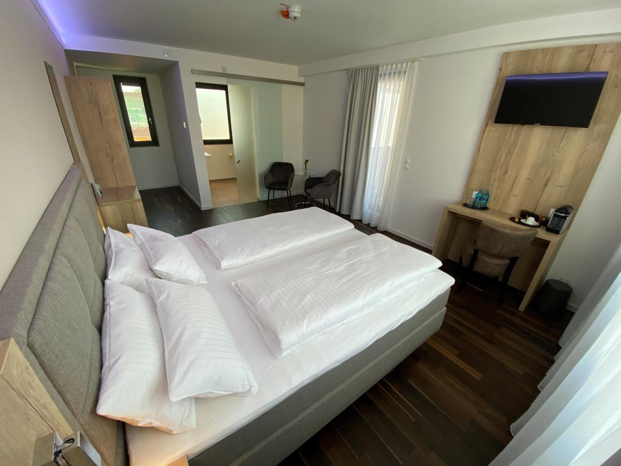 Hotel B4 ليمبورغ ان دير لان المظهر الخارجي الصورة