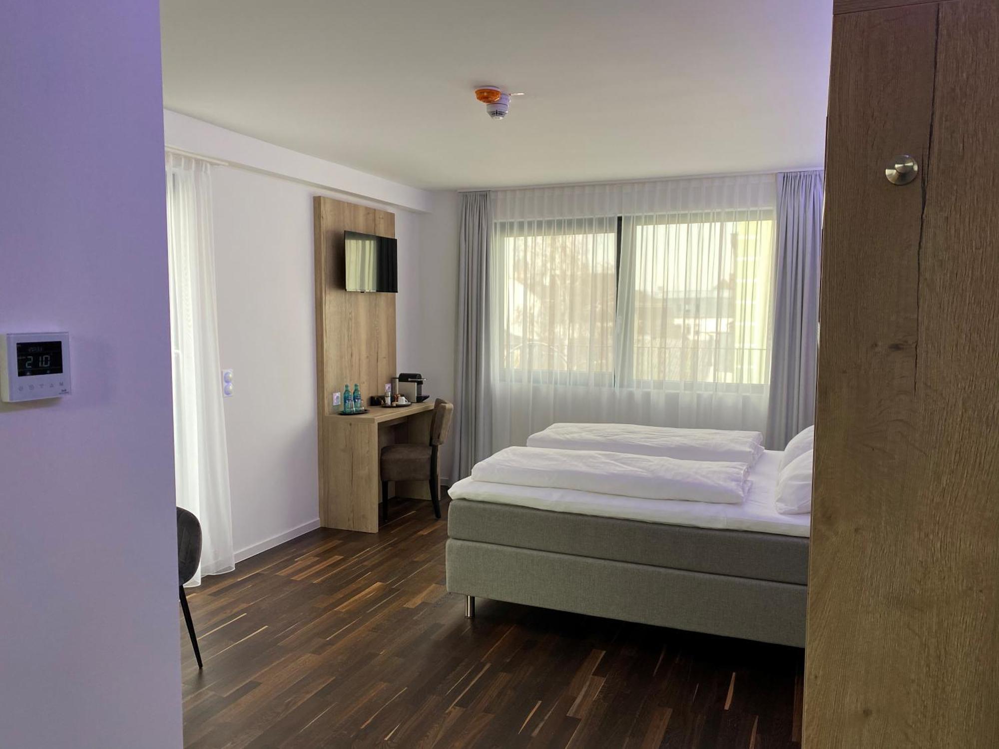 Hotel B4 ليمبورغ ان دير لان المظهر الخارجي الصورة